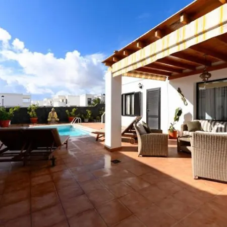 Pretty Holiday In Playa Blanca With Private Pool * Playa Blanca (Lanzarote)